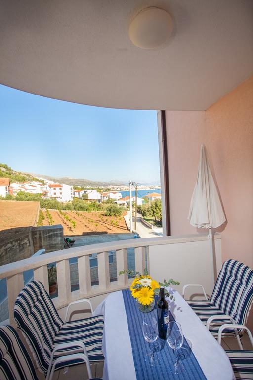 Apartments Barbara Trogir Zewnętrze zdjęcie